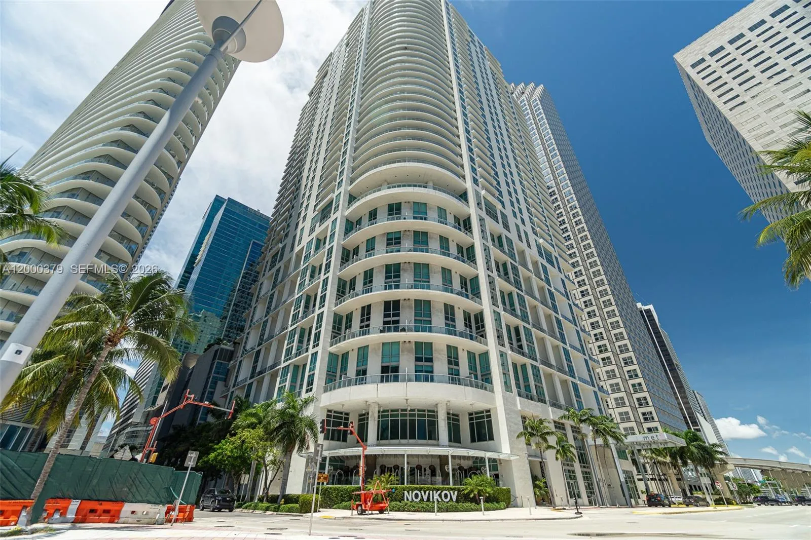 300 S Biscayne Blvd # 1411, Miami FL 33131