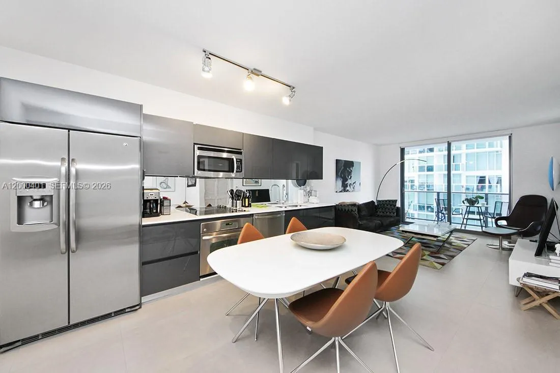 31 SE 6th St # 1206, Miami FL 33131