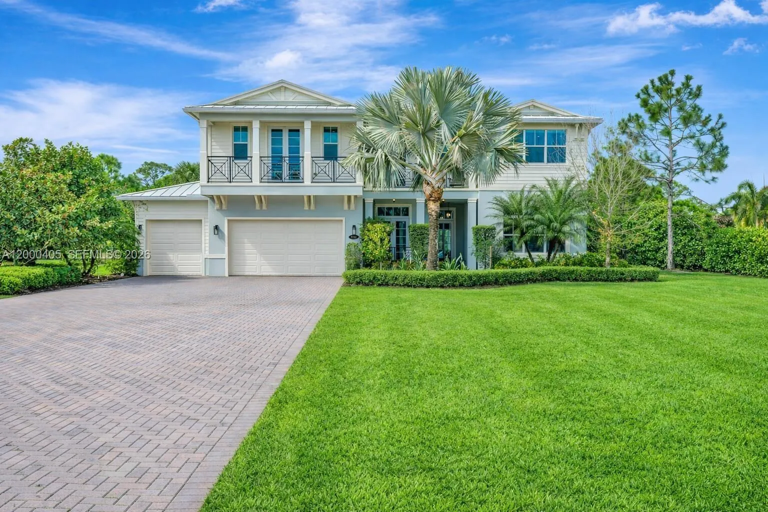 8150 SE Grassy Hollow Trl, Jupiter FL 33458