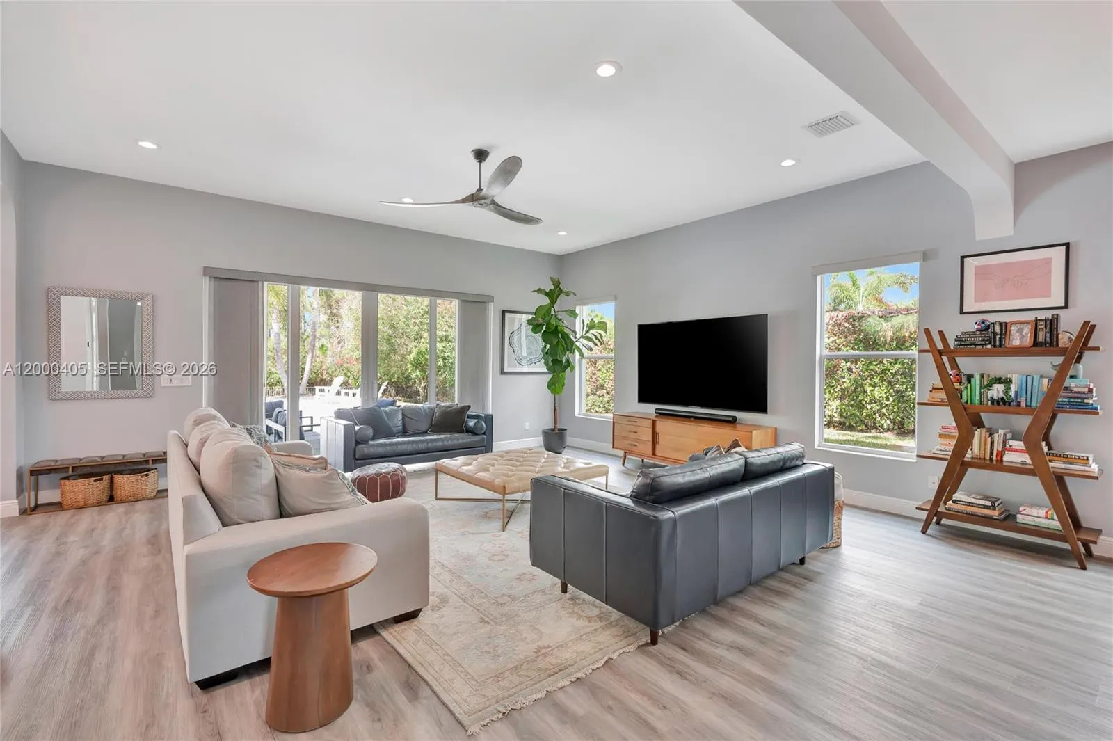 8150 SE Grassy Hollow Trl, Jupiter FL 33458