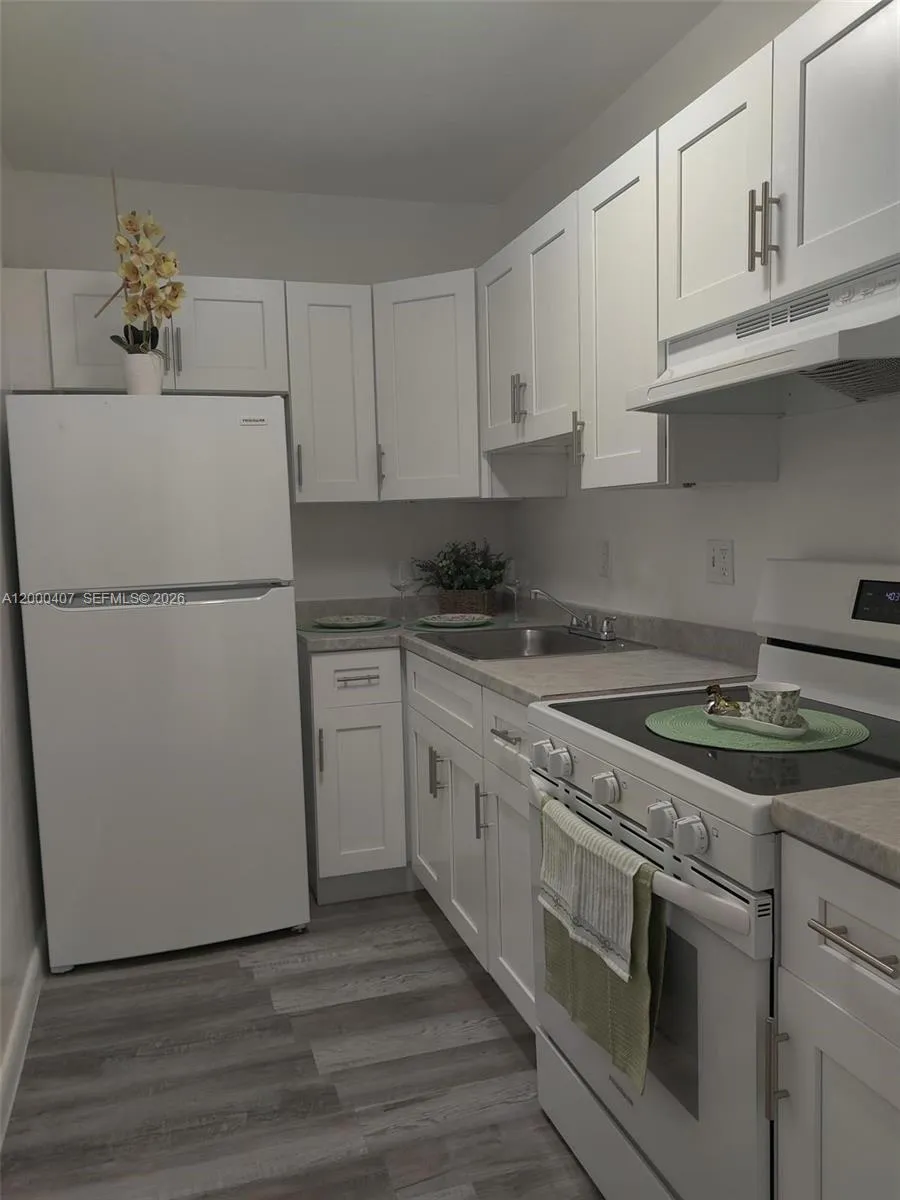 5930 NE 18th Ave # 301, Fort Lauderdale FL 33334