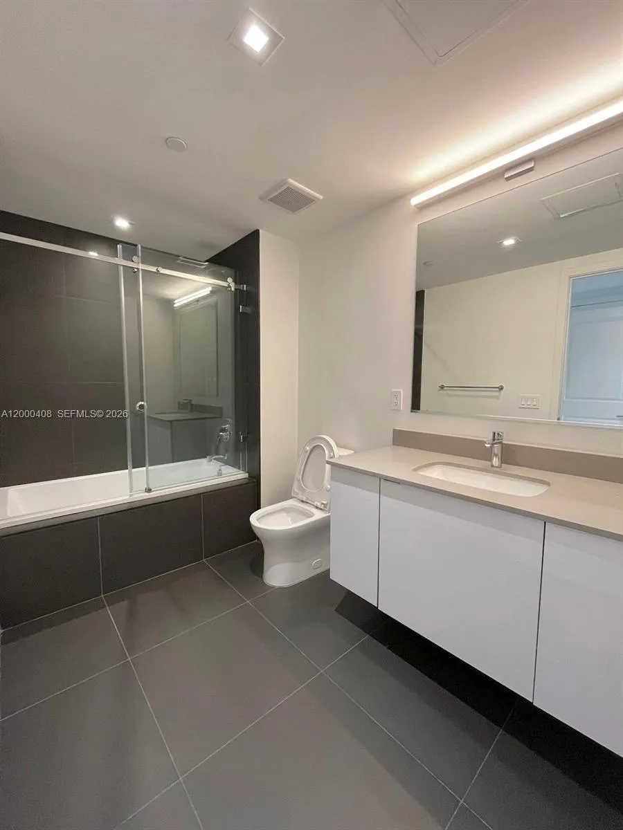 1600 NE 1st Ave # 3103, Miami FL 33132