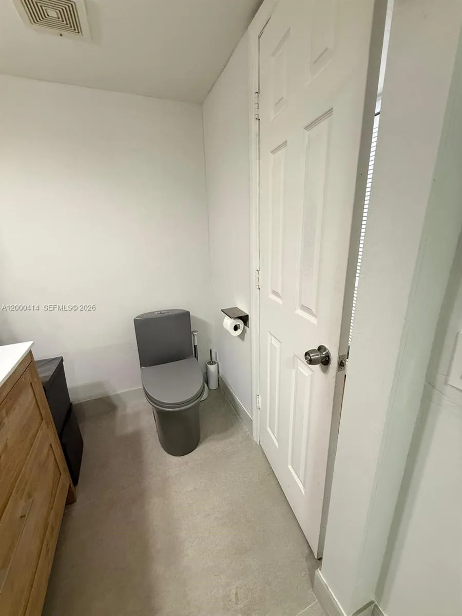 12105 NE 11th Pl # 306, North Miami FL 33161