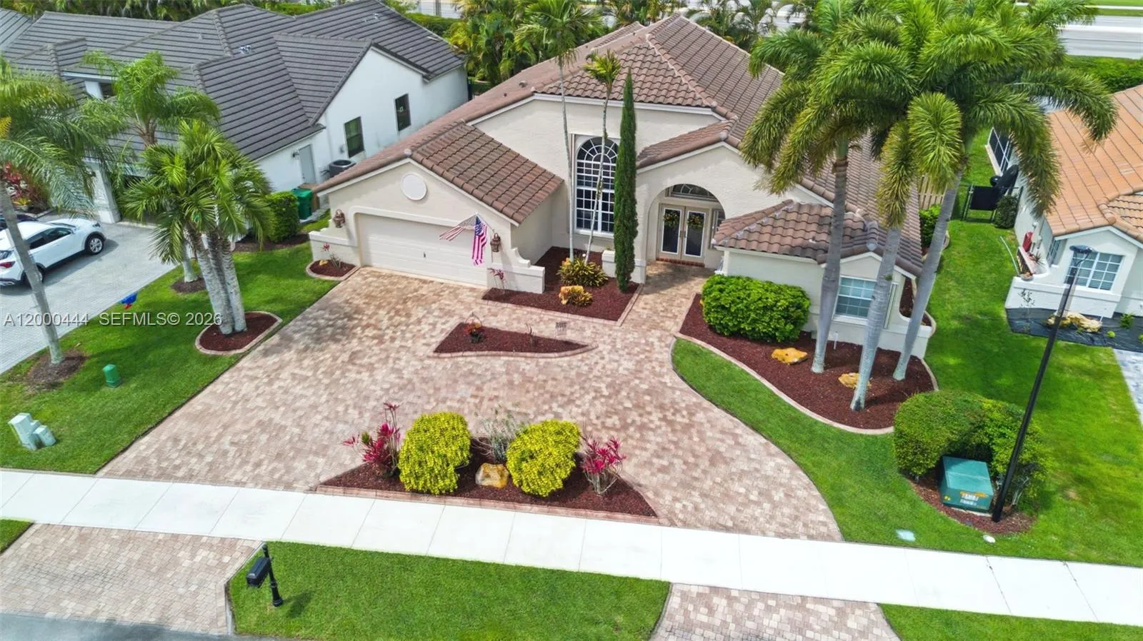 3563 W Tree Tops Ct, Davie FL 33328
