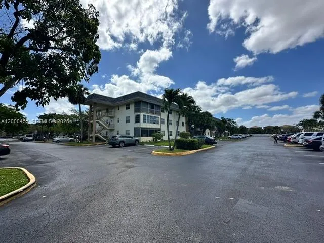 4980 E Sabal Palm Blvd # 330, Tamarac FL 33319