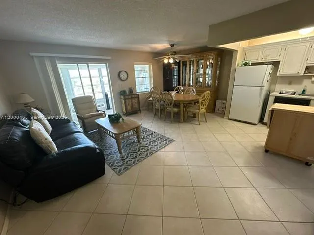 4980 E Sabal Palm Blvd # 330, Tamarac FL 33319