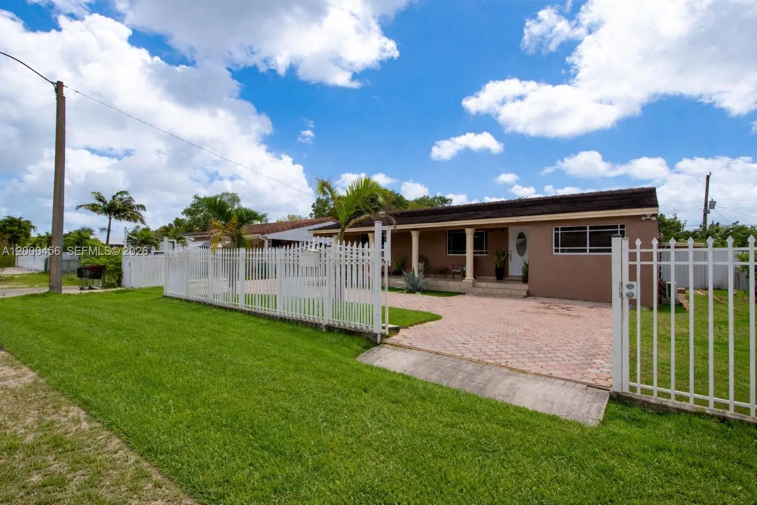 3030 NW 90th St, Miami FL 33147