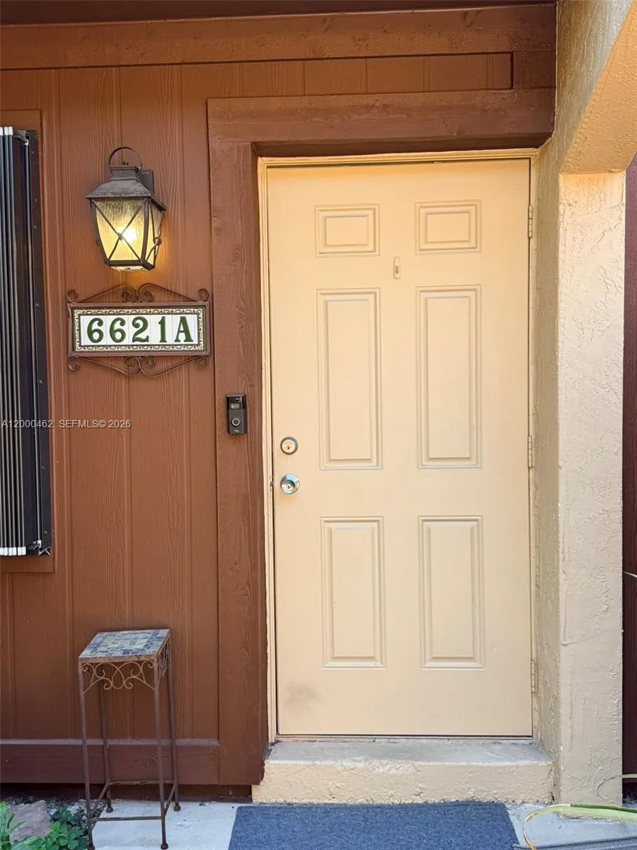 6621 SW 116th Pl # A2, Miami FL 33173