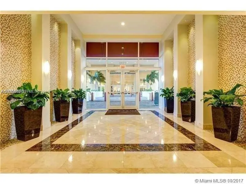 7350 SW 89th St # 1707S, Miami FL 33156