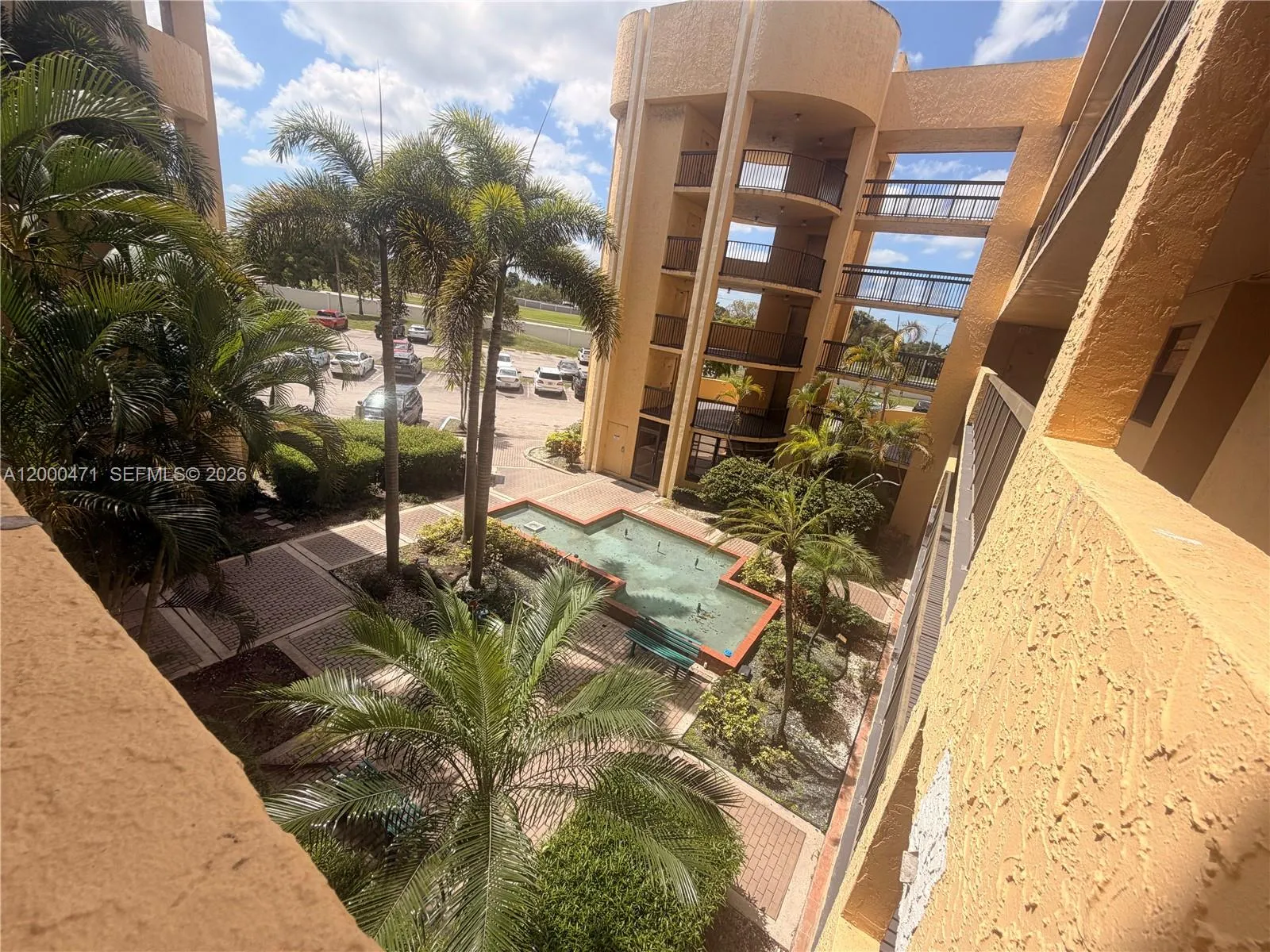 6475 W Oakland Park Blvd # 308, Lauderhill FL 33313