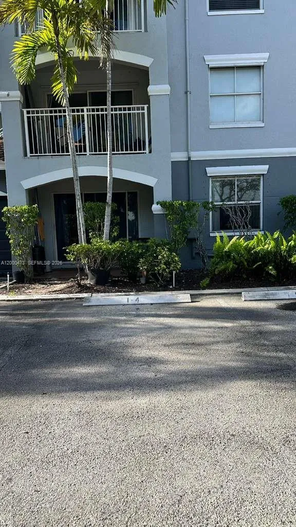 9645 NW 1st Ct # 303, Pembroke Pines FL 33024