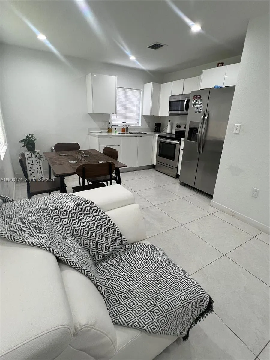 2954 NW 57th St # 2954, Miami FL 33142