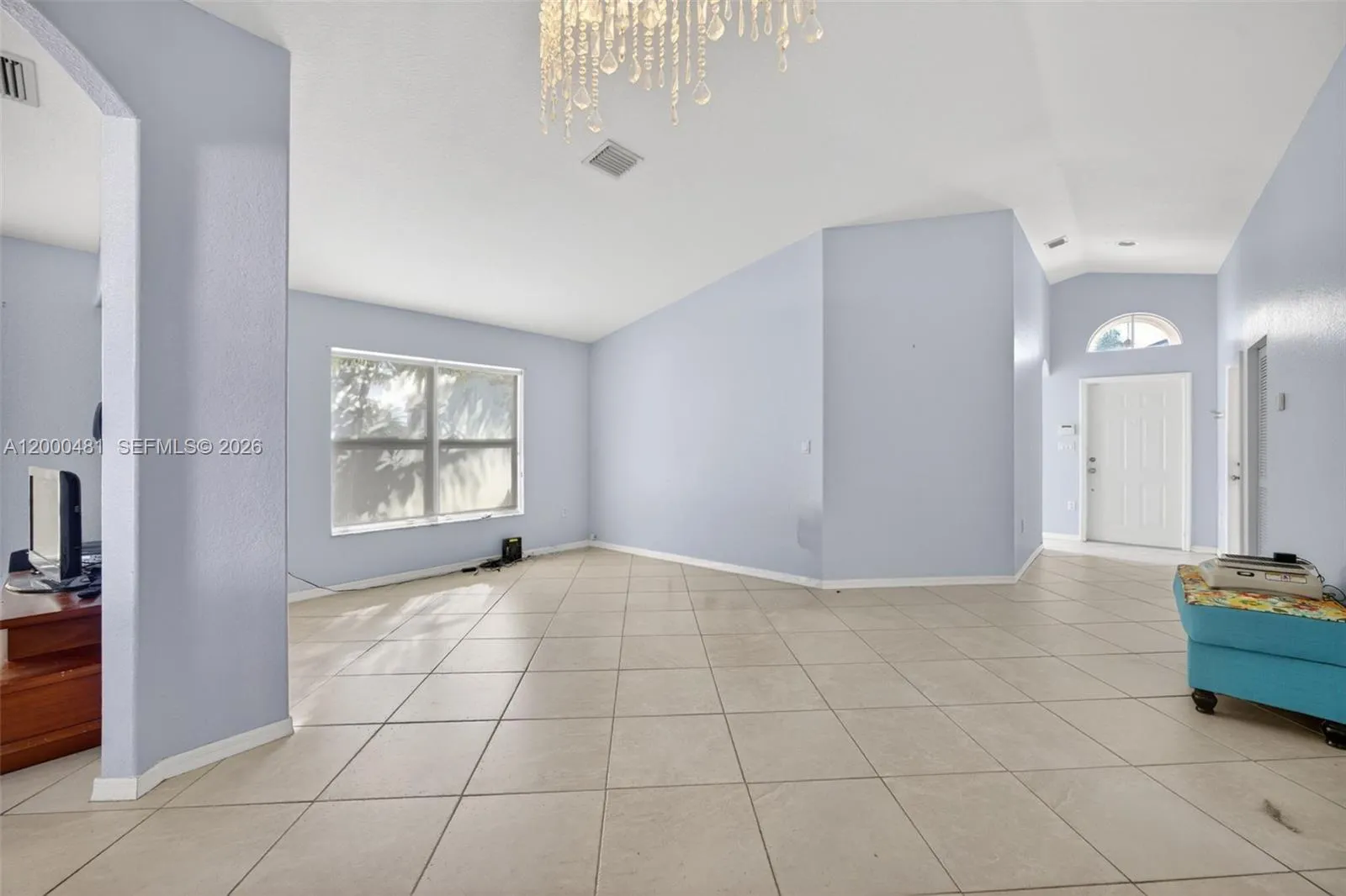 2073 SE 13th St, Homestead FL 33035