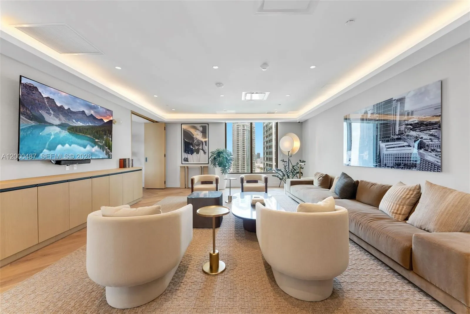 121 NE 5 ST # 3112, Miami FL 33132