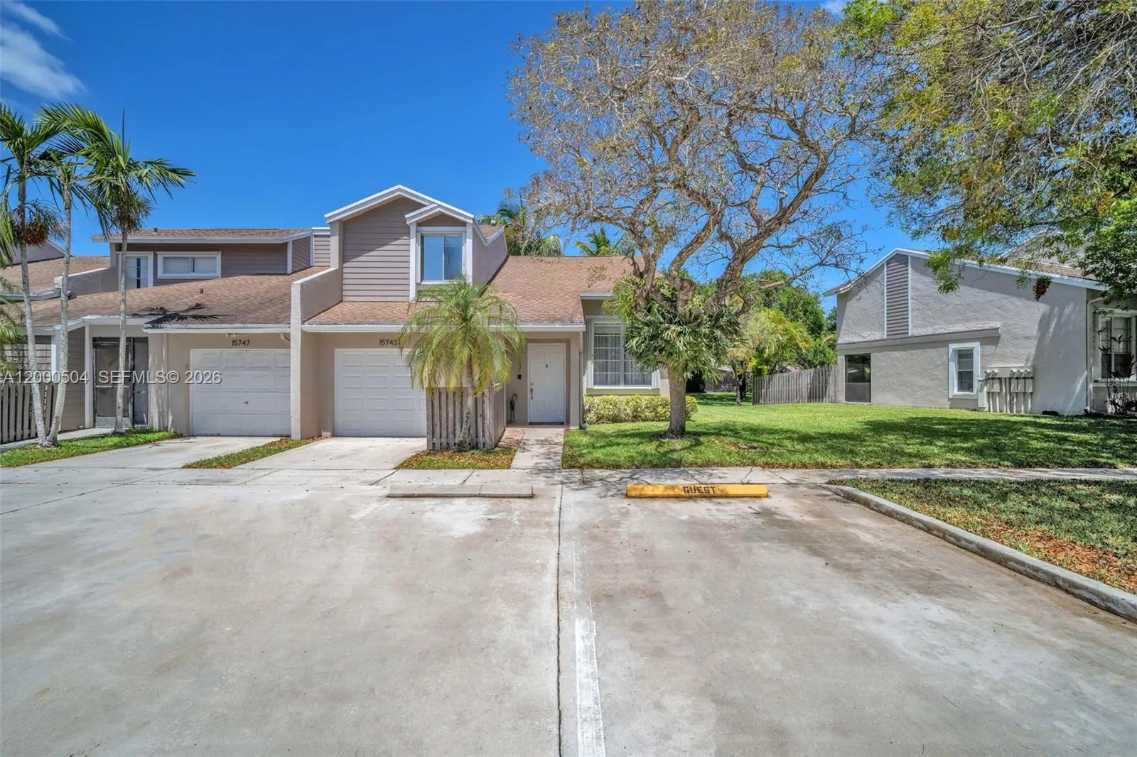 15743 Woodgate Pl, Sunrise FL 33326