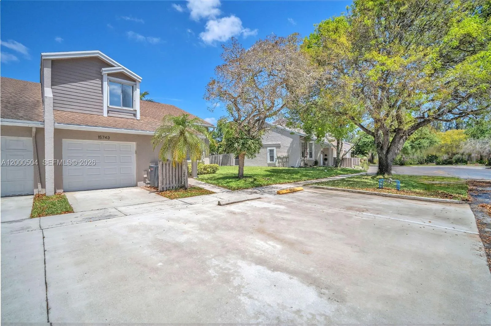 15743 Woodgate Pl, Sunrise FL 33326