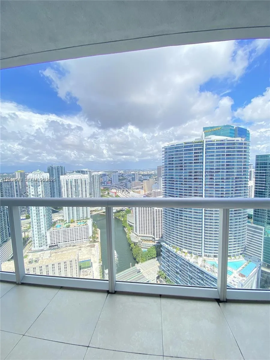 465 Brickell Ave # 4604, Miami FL 33131