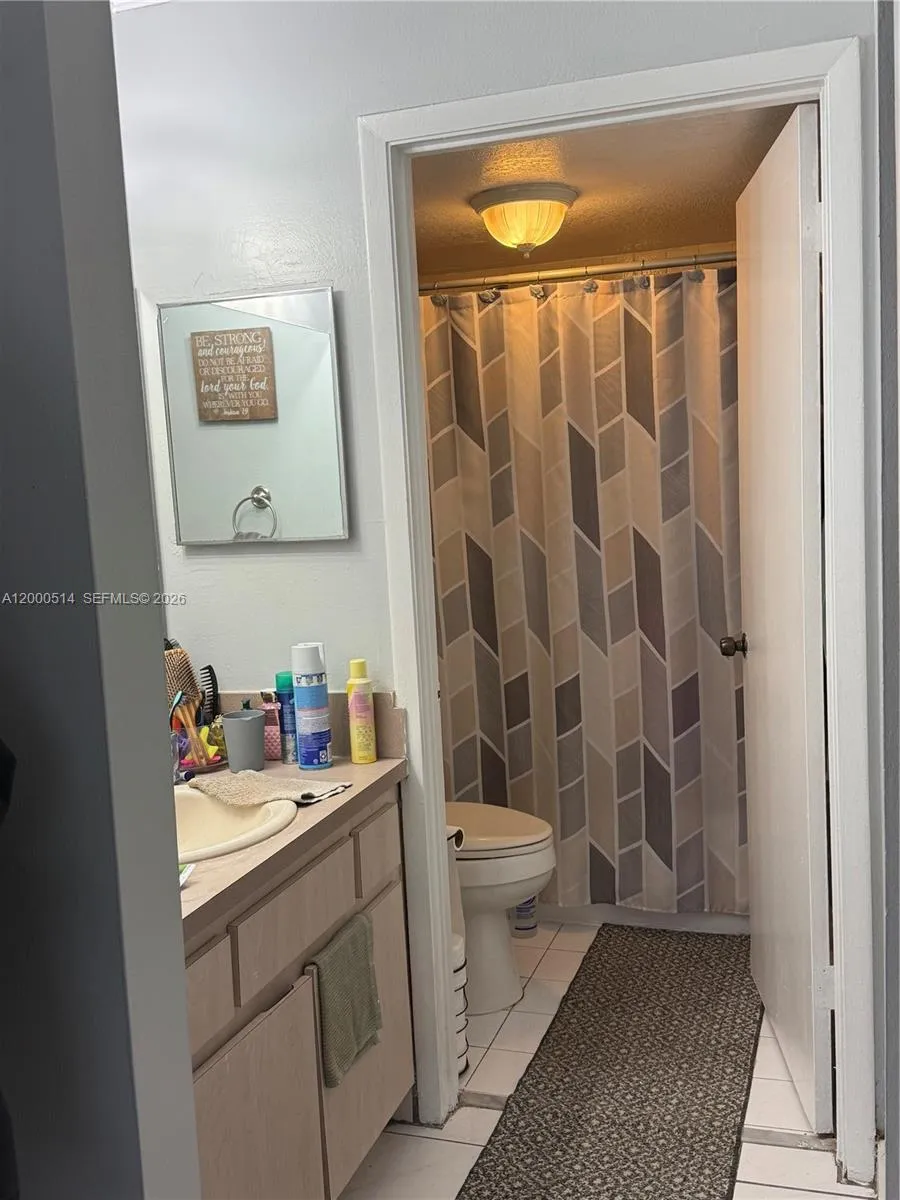 9716 Hammocks Blvd # 101, Miami FL 33196