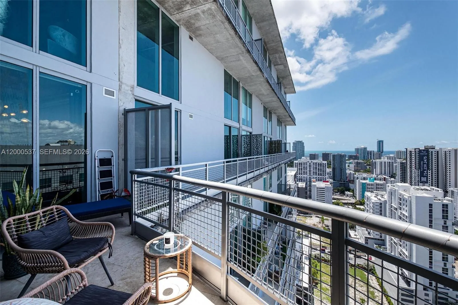 690 SW 1st Ct, Miami FL 33130