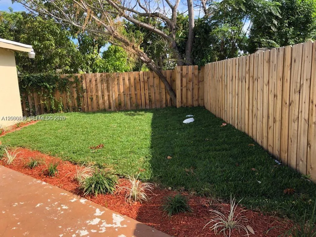 2431 Plunkett St rear, Hollywood FL 33020