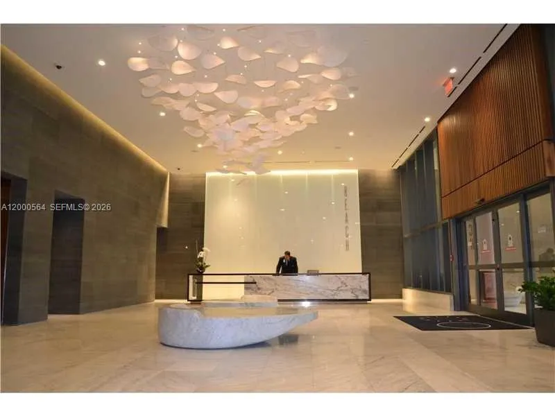 68 SE 6th St # 2409, Miami FL 33131