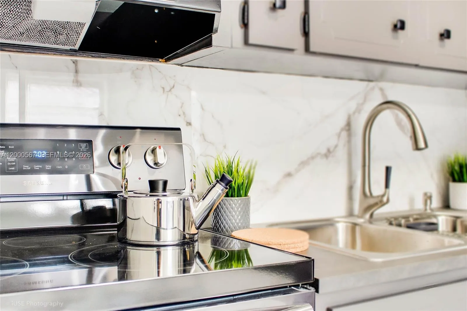 755 NW 43rd St, Miami FL 33127