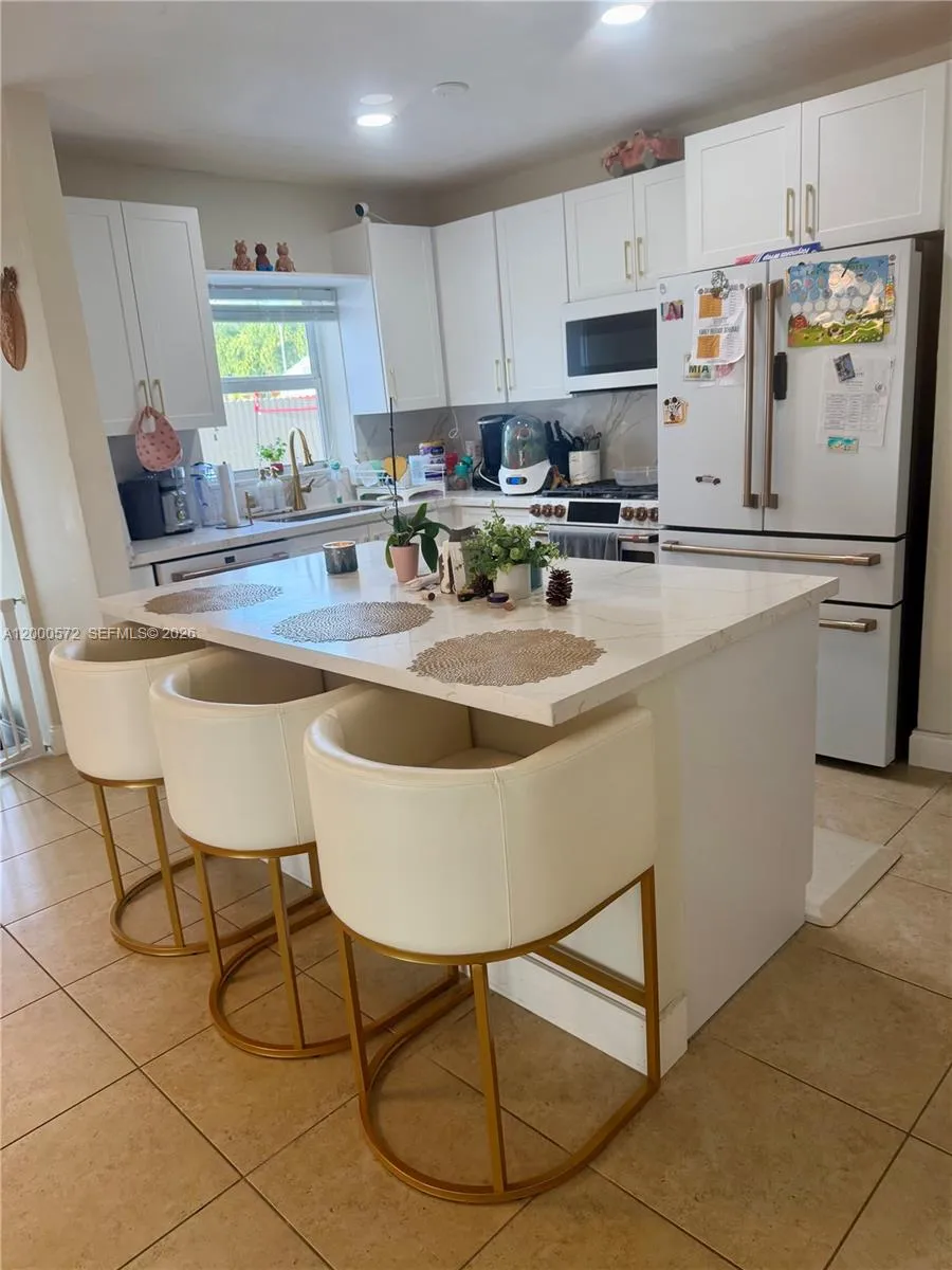 6497 W 8th Ln # 6497, Hialeah FL 33012