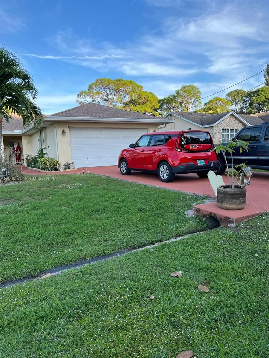 1637 SW Taurus Ln, Port St. Lucie FL 34984