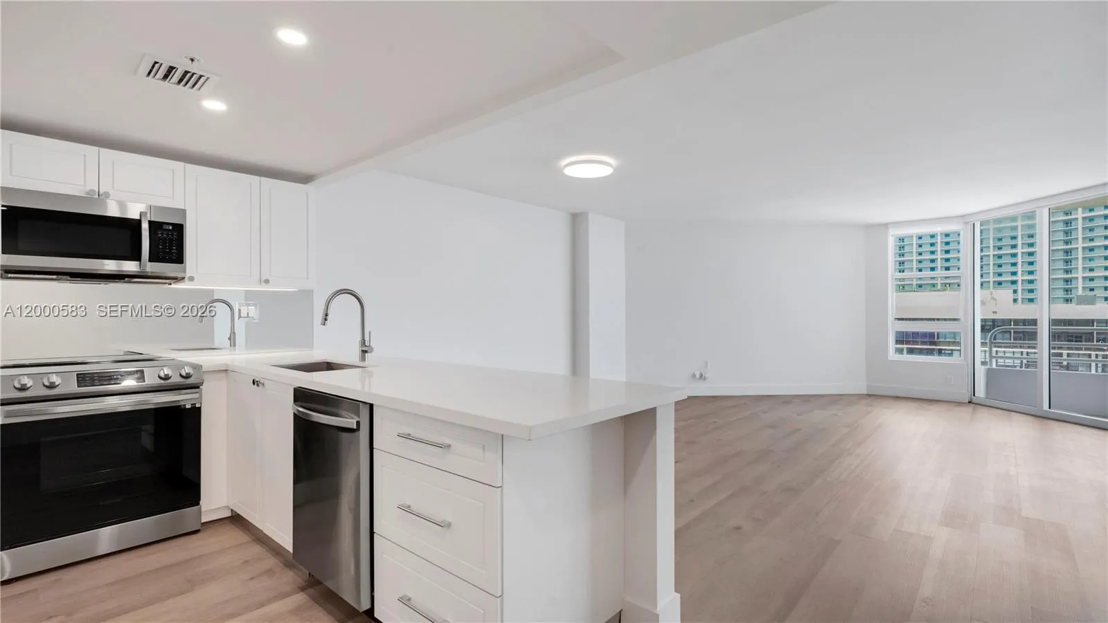 555 NE 34th St # 2708, Miami FL 33137