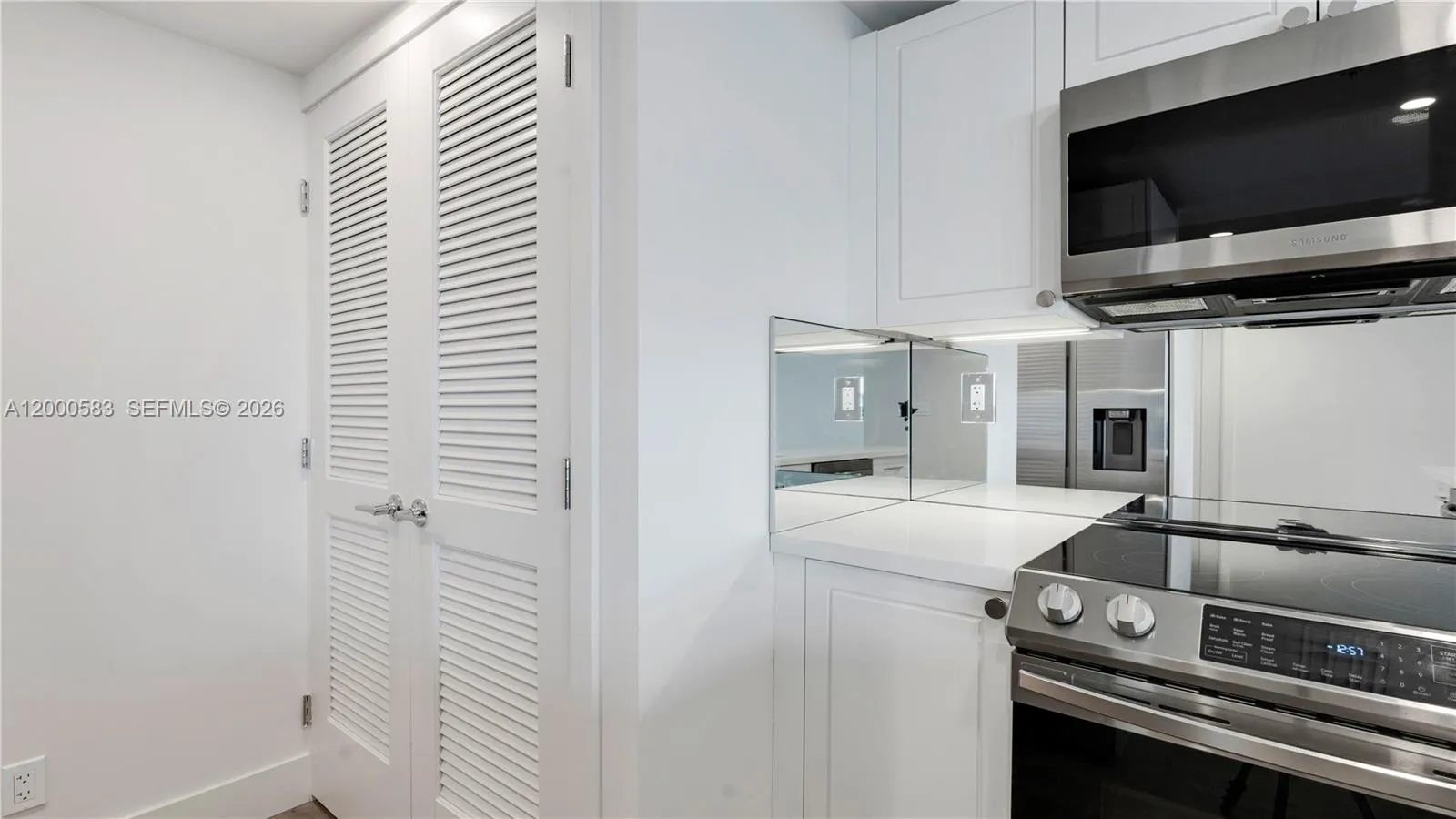 555 NE 34th St # 2708, Miami FL 33137