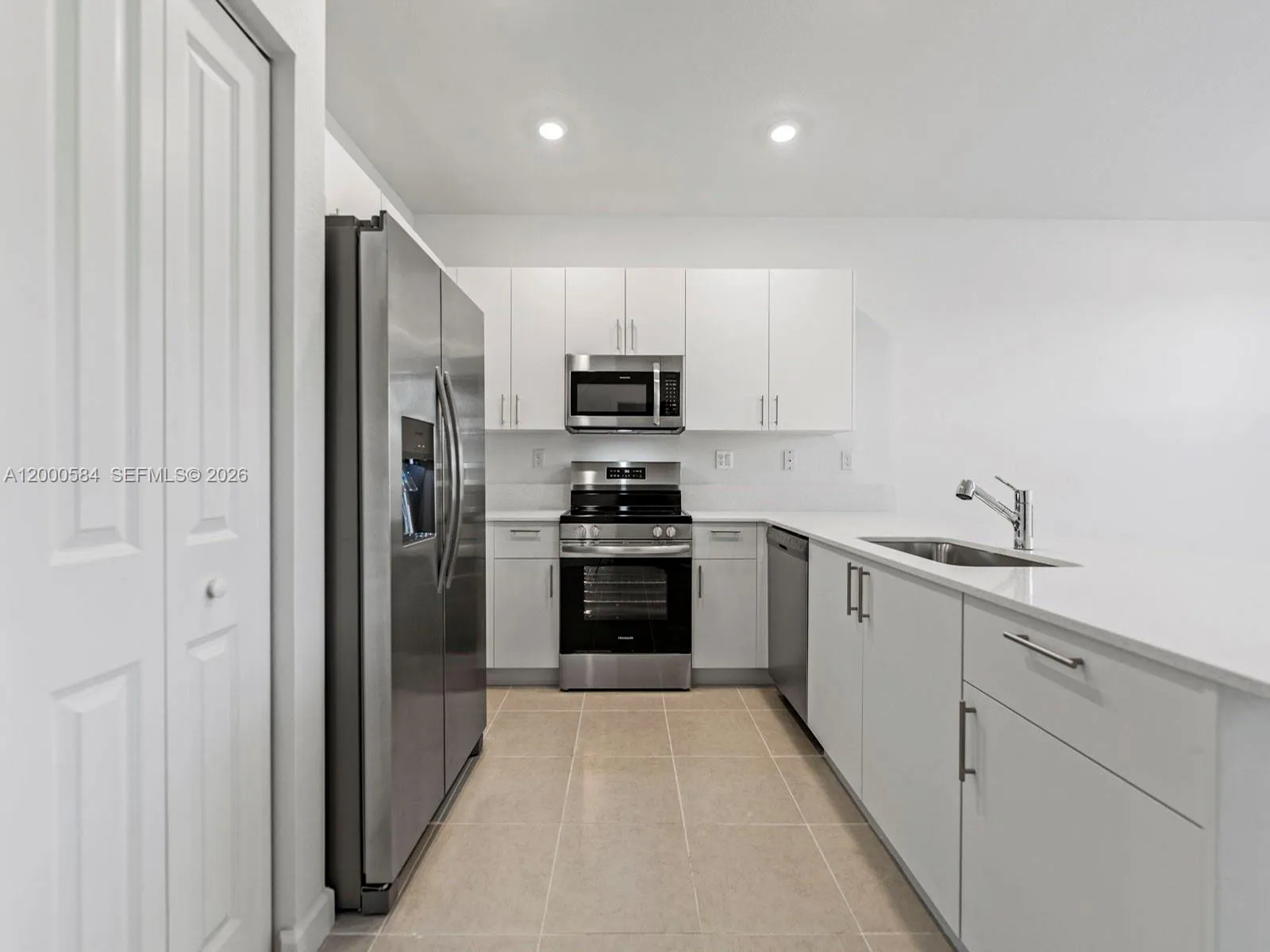 1537 SE 27th Rd, Homestead FL 33035