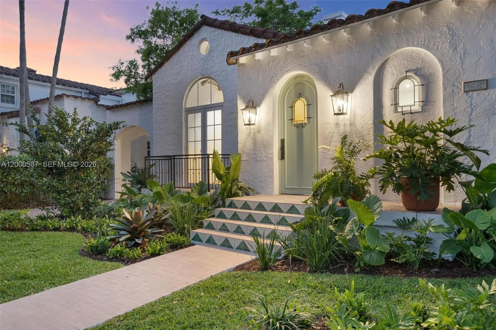 909 Roderigo Ave, Coral Gables FL 33134