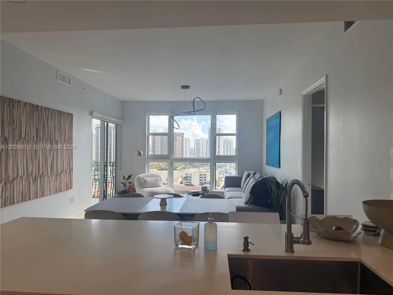 20000 E Country Club Dr, Aventura FL 33180