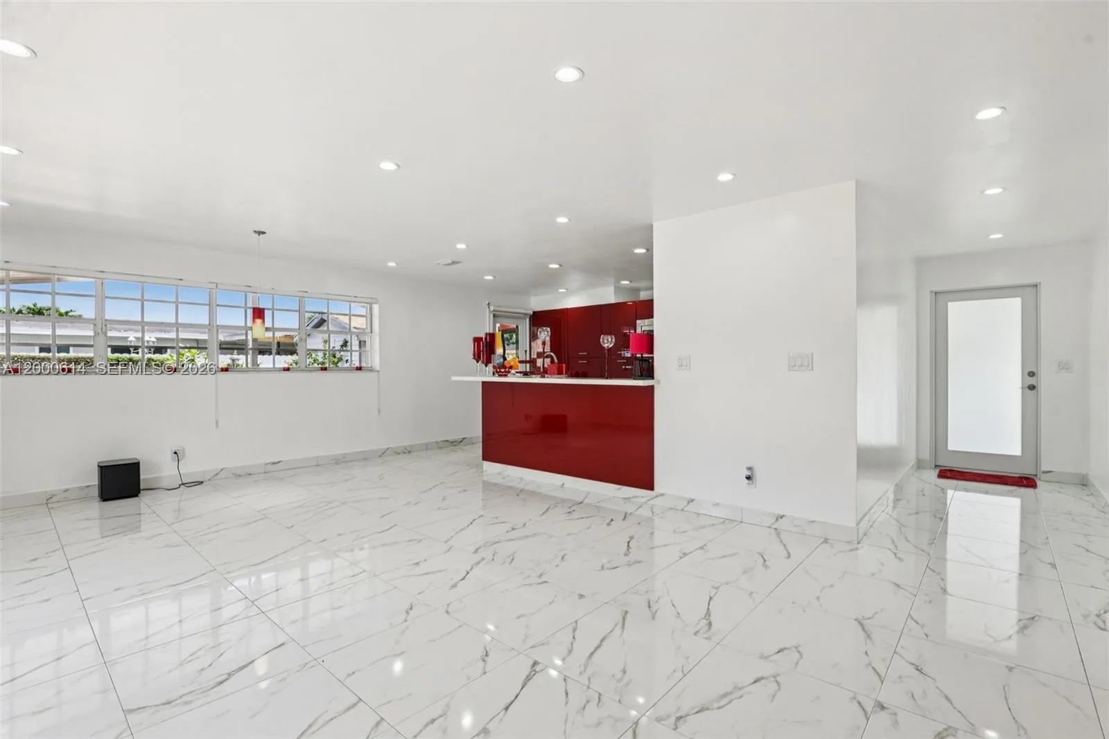 1900 SW 87th Ct, Miami FL 33165