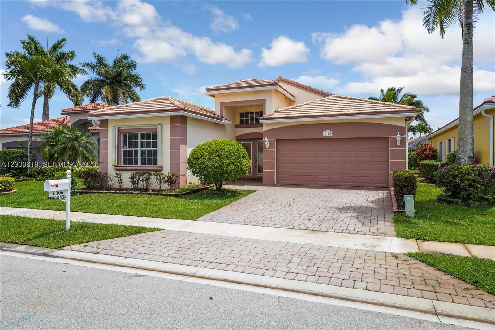 6306 Harbour Oak Dr, Lake Worth FL 33467