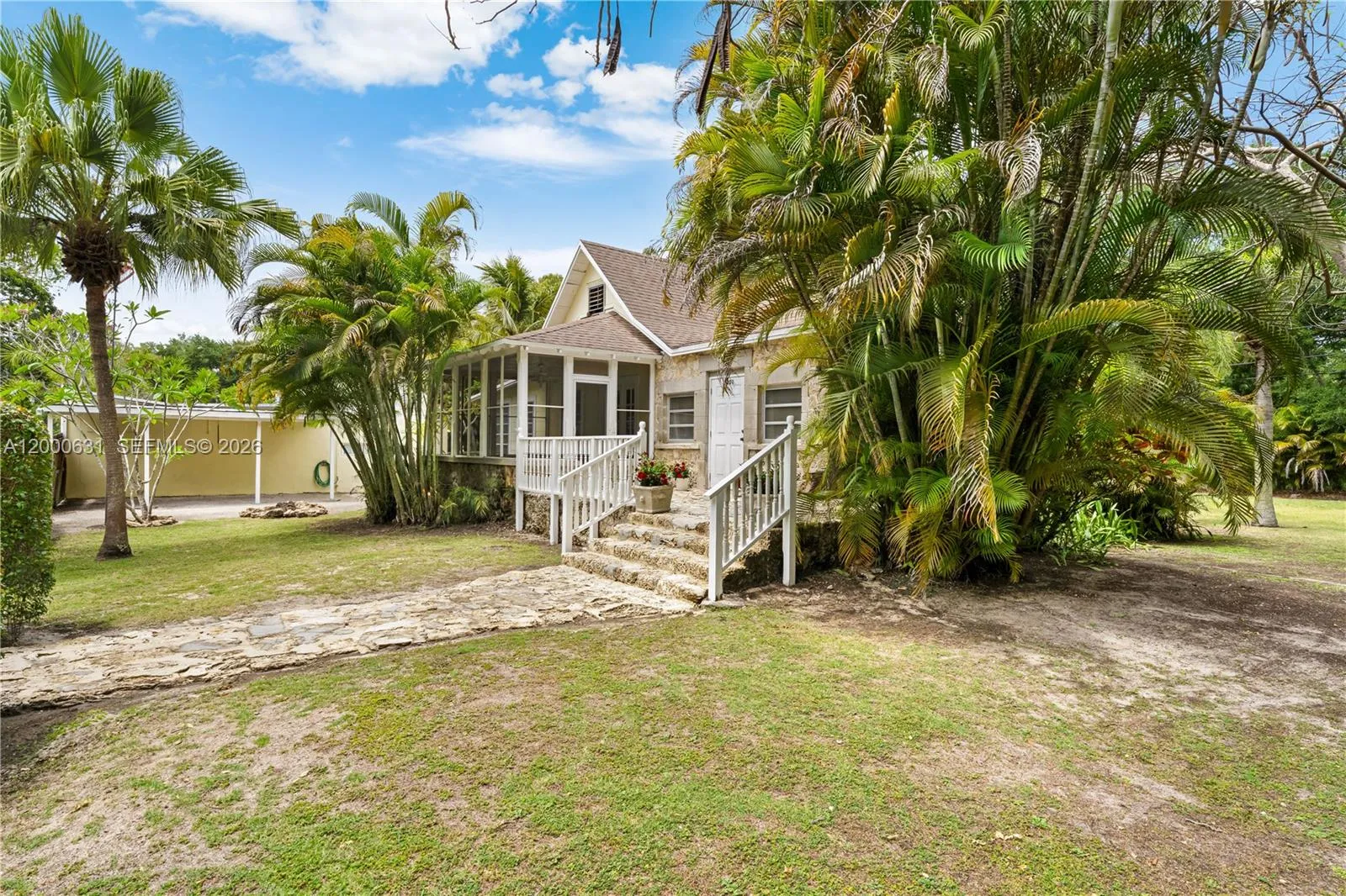 7201 SW 166th St, Palmetto Bay FL 33157