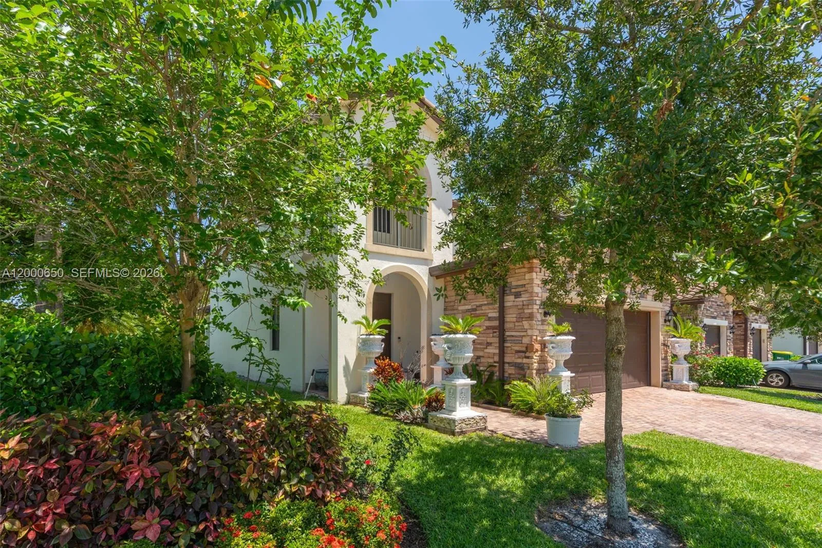 5113 NW 52nd St, Tamarac FL 33319