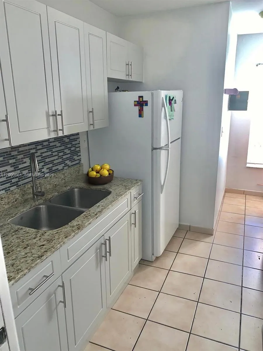 7345 W 4th Ave # 203, Hialeah FL 33014