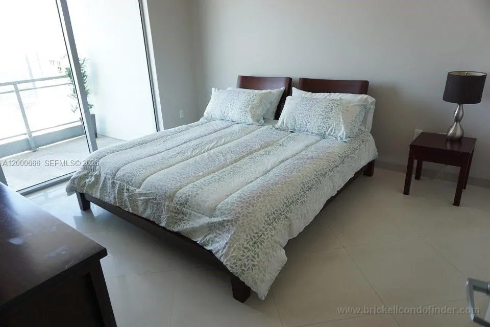 90 SW 3rd St # 3505, Miami FL 33130