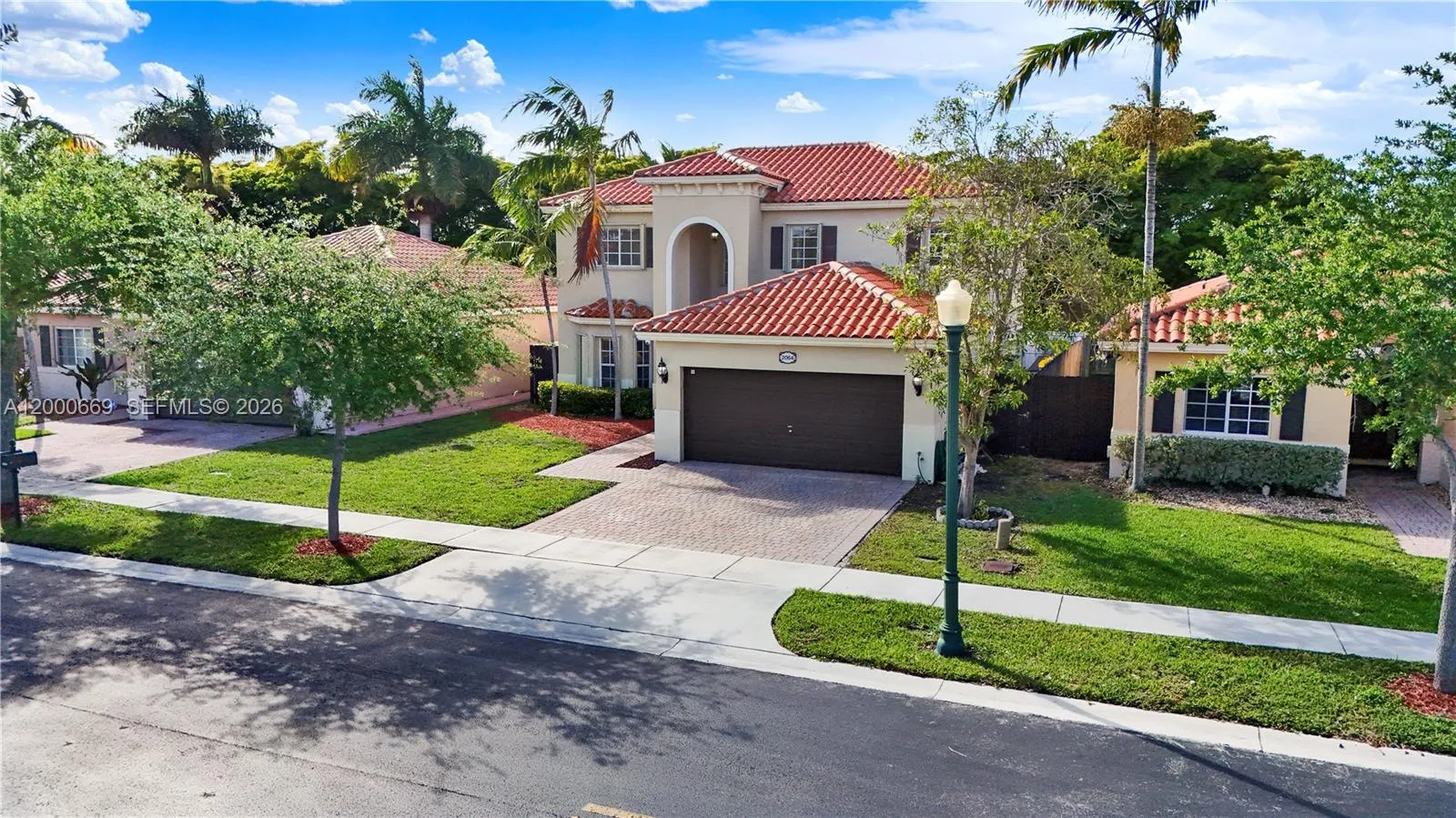 2064 NE 35th Ave, Homestead FL 33033