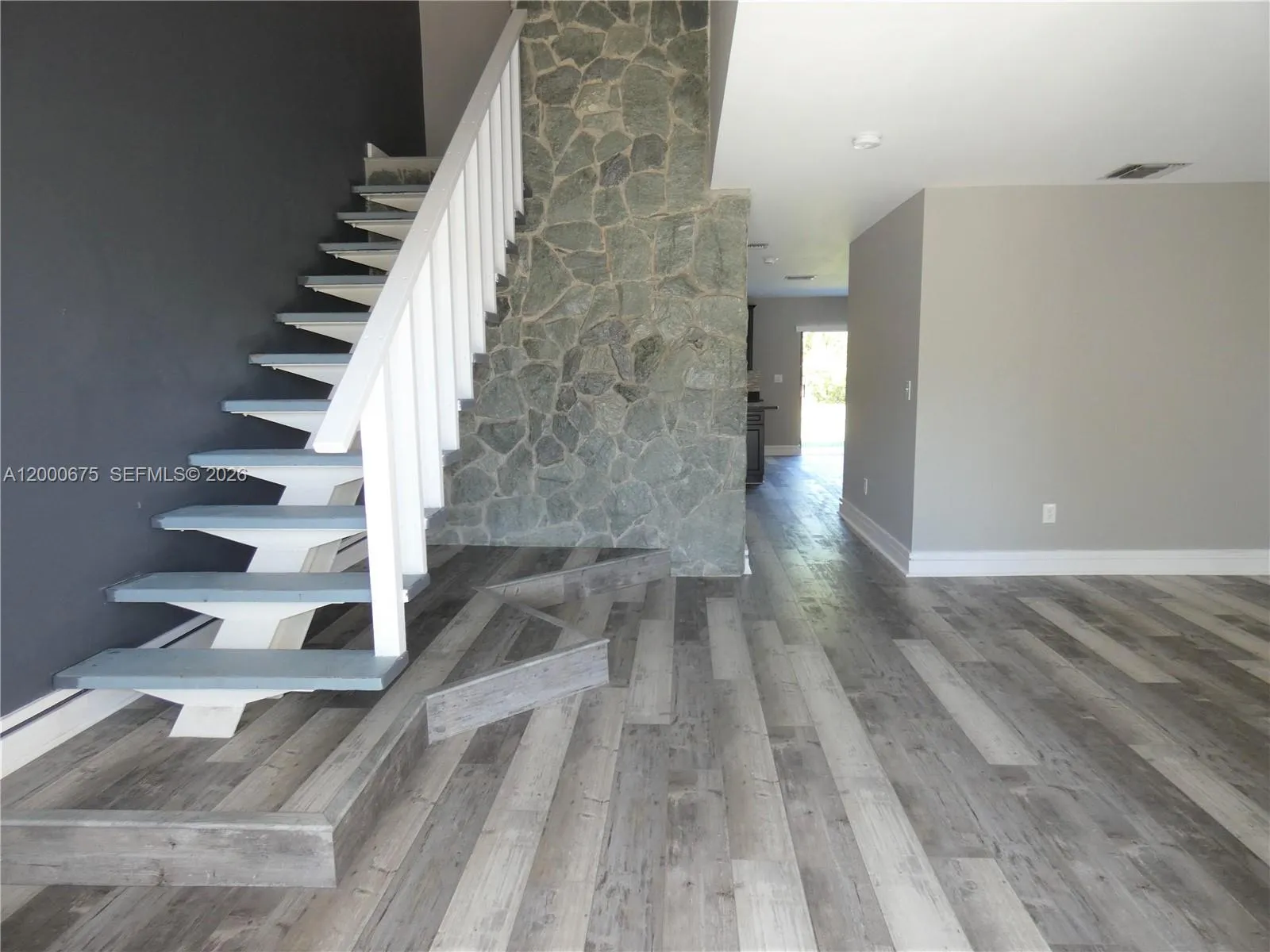 14212 NE 4th Ave, Miami FL 33161