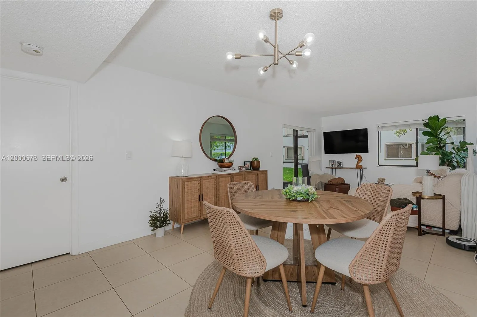 159 Lakeview Dr # 102, Weston FL 33326