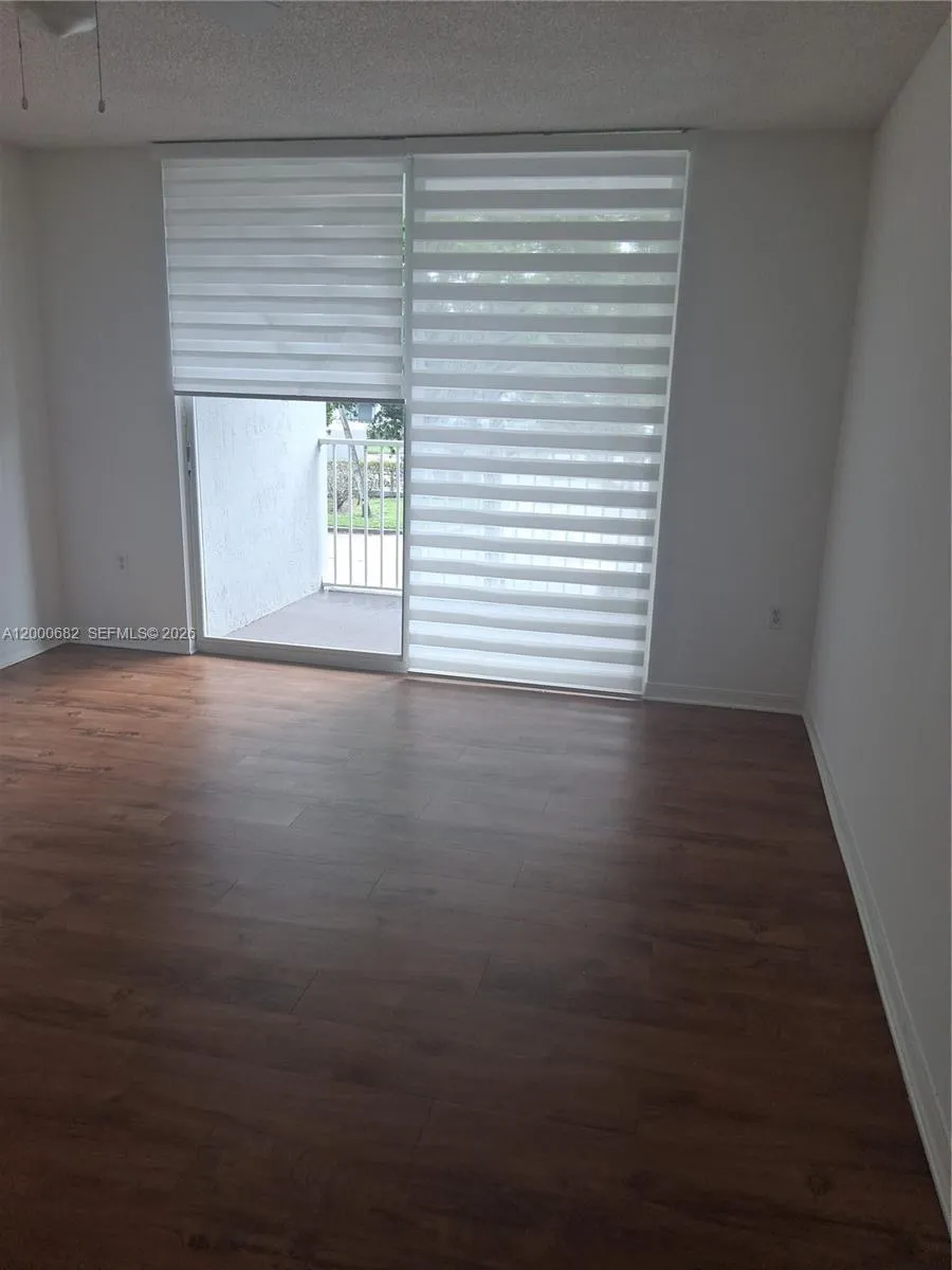 620 SW 111th Ave # 203, Pembroke Pines FL 33025