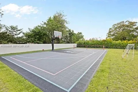 80 NW 129th Ave, Miami FL 33182