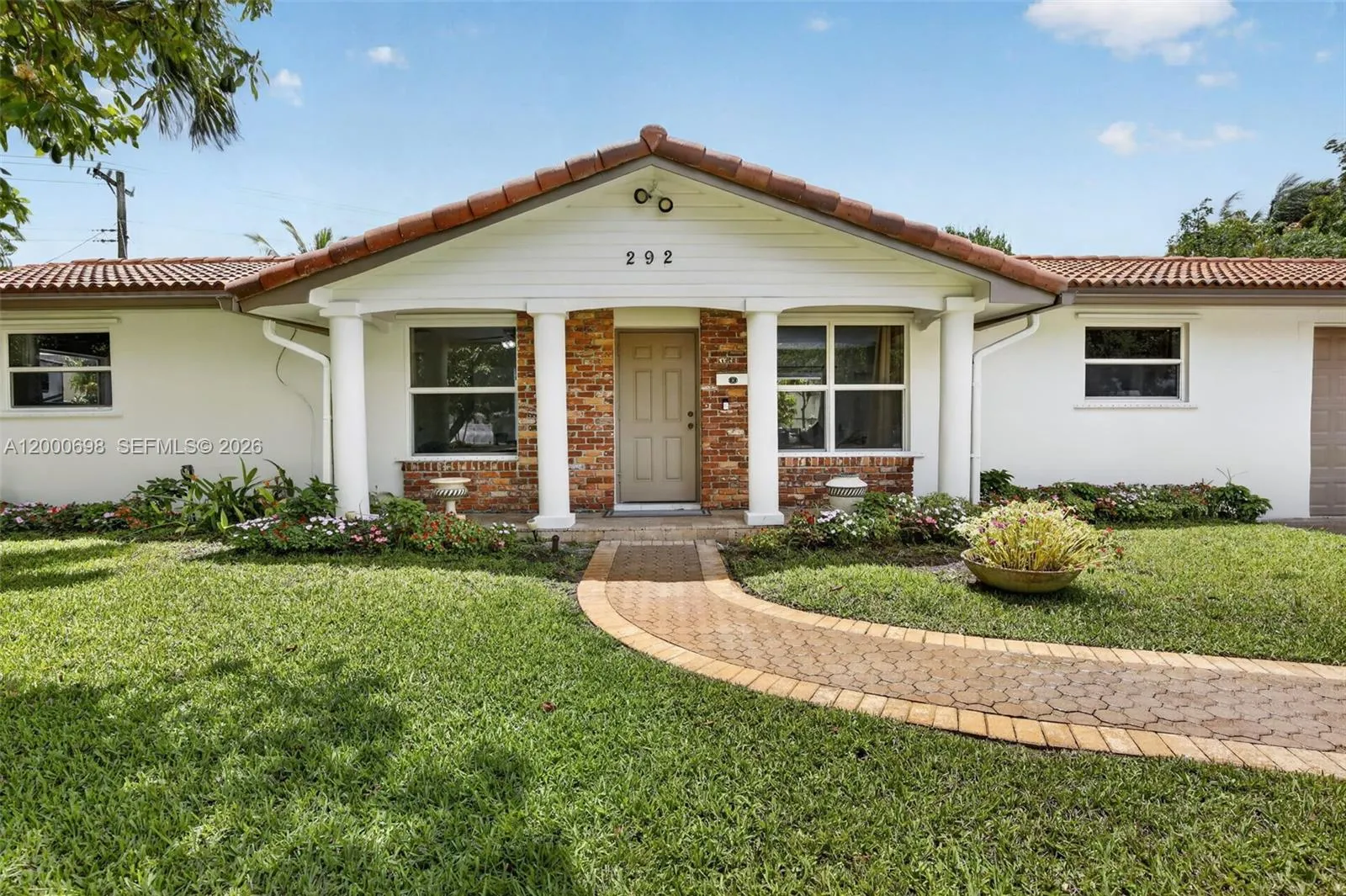 292 SW 52nd Ave, Plantation FL 33317
