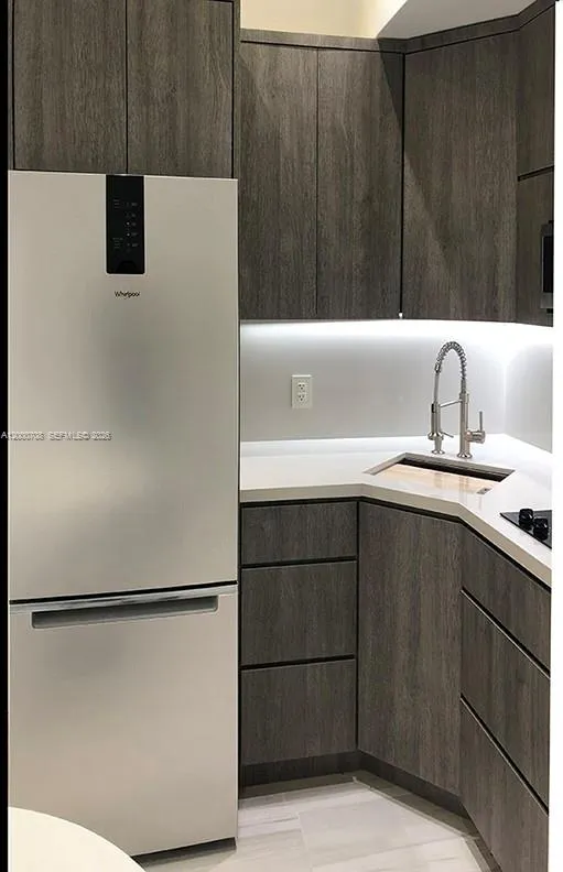 1915 Brickell Ave, Miami FL 33129