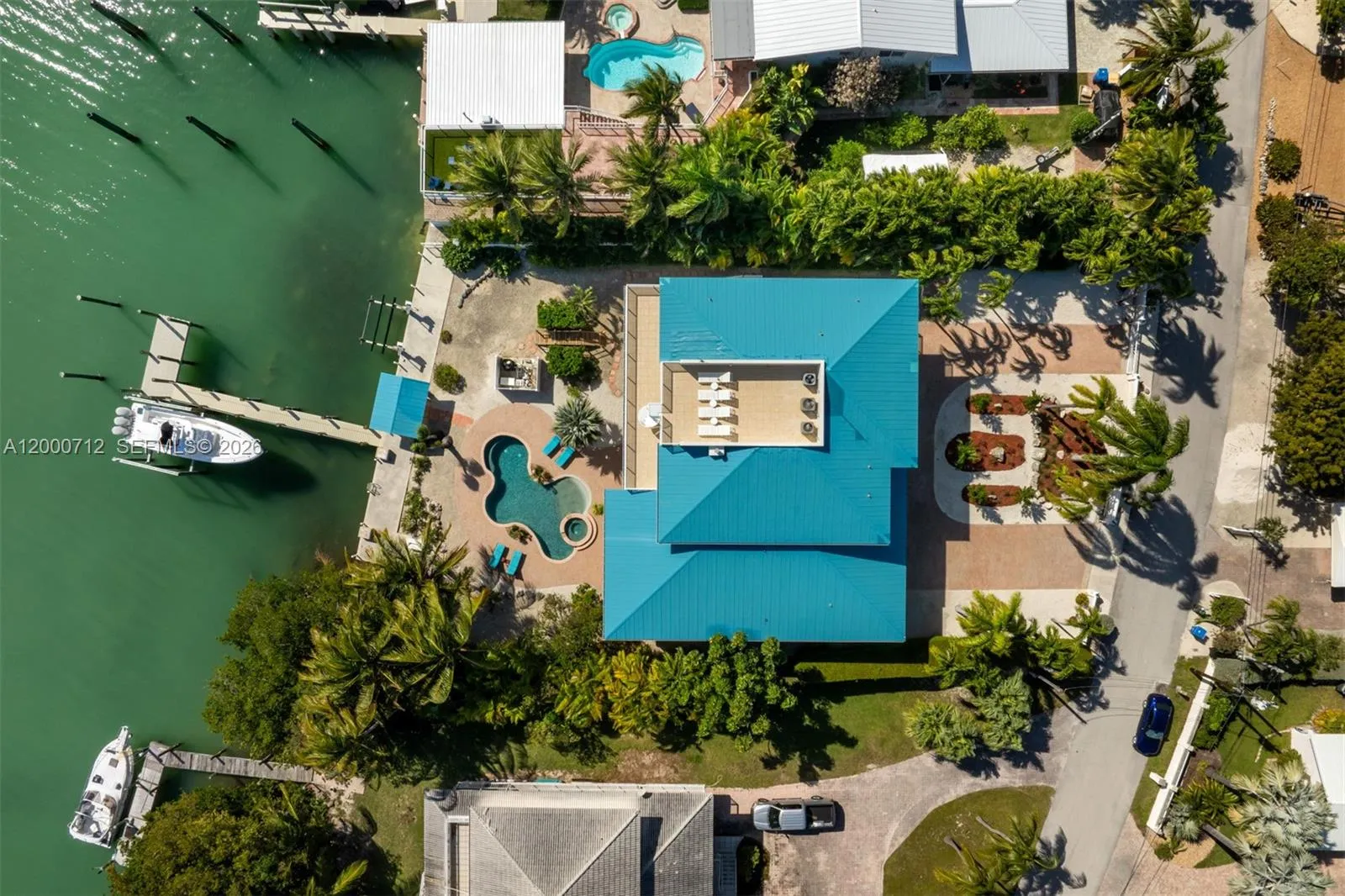 137 Sapodilla Dr, Islamorada FL 33036