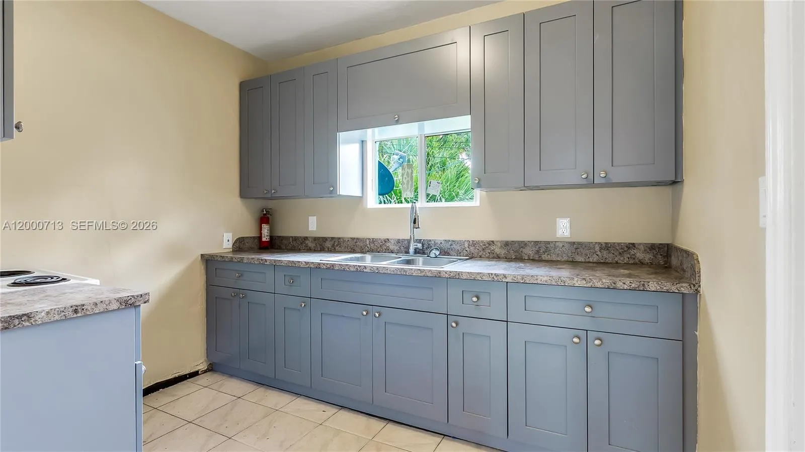 128 NE 7th St, Pompano Beach FL 33060