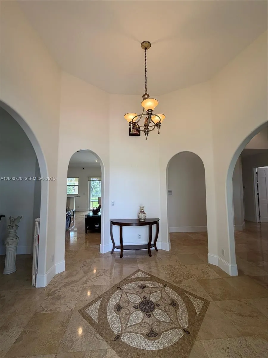 4810 SW 198th Ter, Southwest Ranches FL 33332