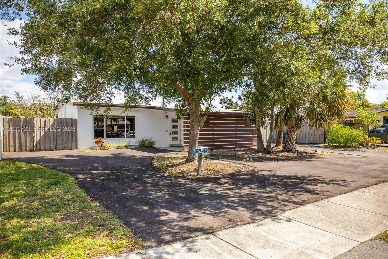 3331 SW 21st St, Fort Lauderdale FL 33312